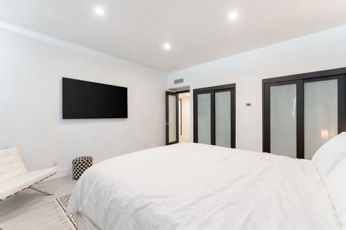 Oceanfront Penthouse with Pool & Beach Access 29 Dwell