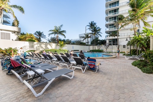 Seaside Penthouse with Pool & Direct Beach Access 33 Dwell