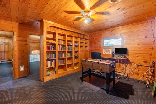 Skippers VA Lakefront 3BR | Dock + Firepit 16 Dwell