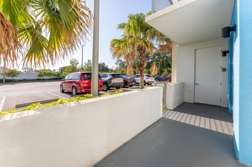 Daytona 2BR | Pool + Free Parking, Pets 28 Dwell