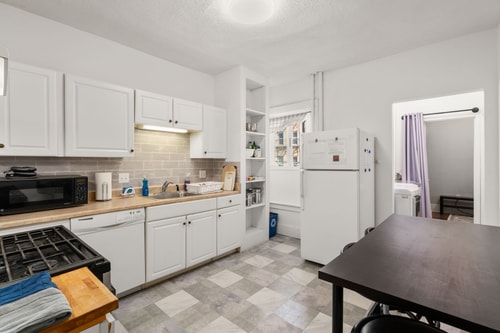 Boston Room by Cleveland Circle & BC 12 Dwell