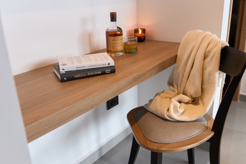 Estadio Jacuzzi Haven | Cozy Rosa Negra Suite 23 Dwell