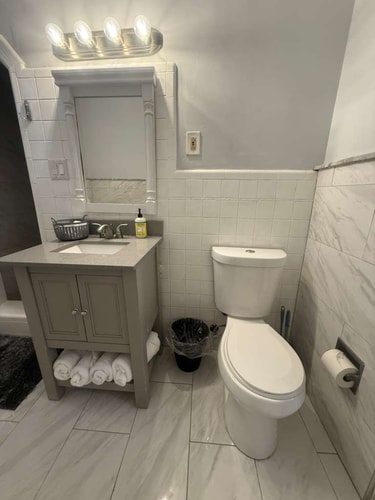 Renovated Detroit 3BR Home | Sleeps 6 17 Dwell