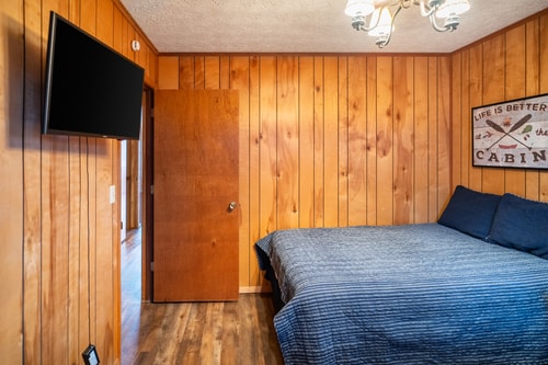 Norris Lake Cabin | Dock + Kayaks + Games 31 Dwell