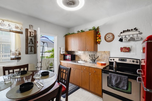Miami Little Havana 2BR | Skyline Views + Yard 6 Dwell