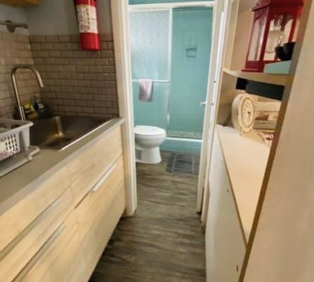 Hollywood Studio Near Beach & Parking 6 Dwell