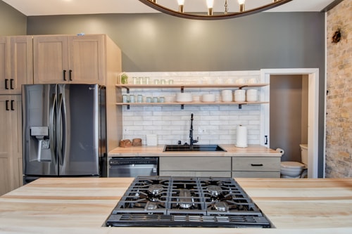 Downtown Milwaukee Area | 4BR Home | Sleeps 14 8 Dwell