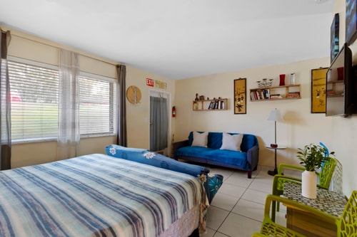 1BR Studio Parking, BBQ, Garden In Hollywood 8 Dwell