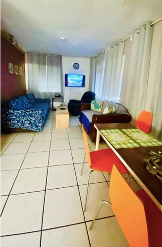 2BR Hollywood Retreat w/ Garden, BBQ & Parking 5 Dwell