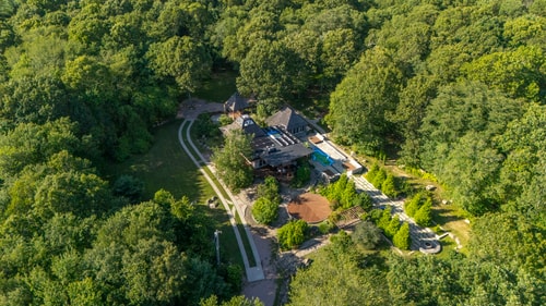 Charlestown Retreat | 2 Pools & Fire Pits 53 Dwell