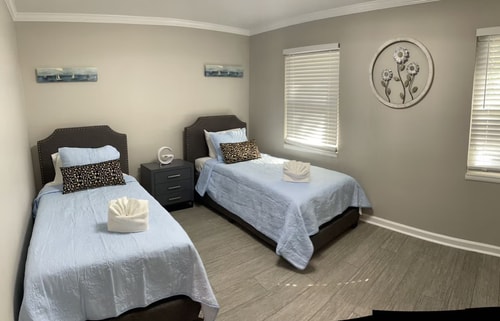 Bright 2BR in Hilton Head | Pool + Parking 4 Dwell