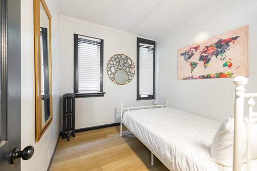 Bright & Airy Home w/Stylish, Contemporary Touches 22 Dwell