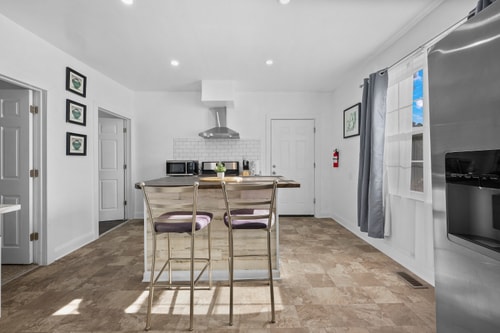 SW Detroit 3BR | 5–10 Min Downtown + Parking 7 Dwell