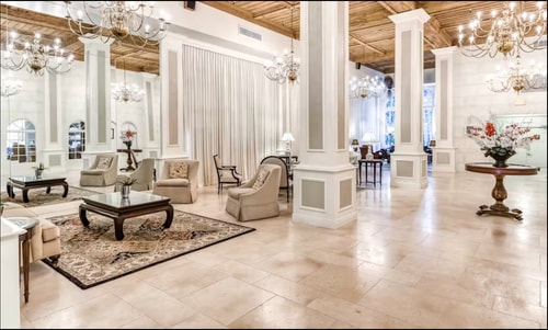 Beachside Palm Beach Condo | Pool & Walk to Sea 14 Dwell