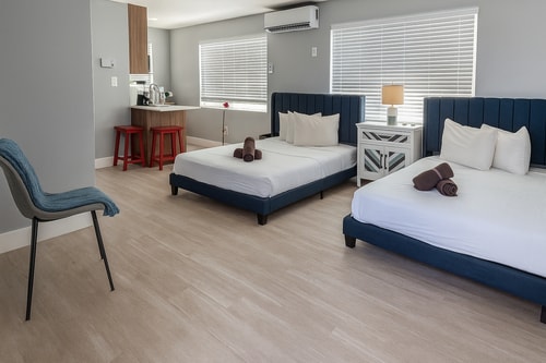 2 Studios for 6 | Dania + Hollywood Beach 14 Dwell