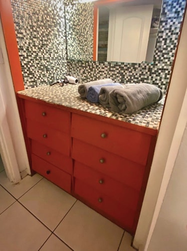 1BR Hollywood Studio – Garden, BBQ & Parking 5 Dwell