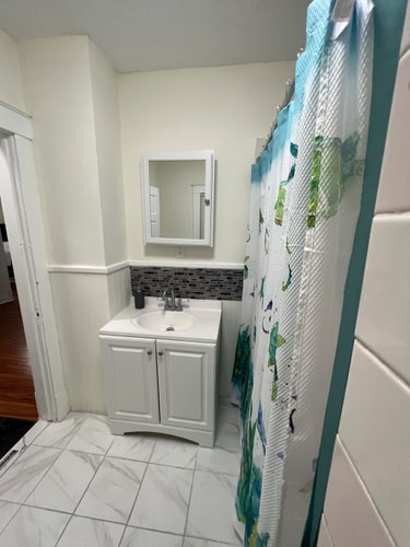 Spacious 3BR Niagara Stay + Backyard 14 Dwell