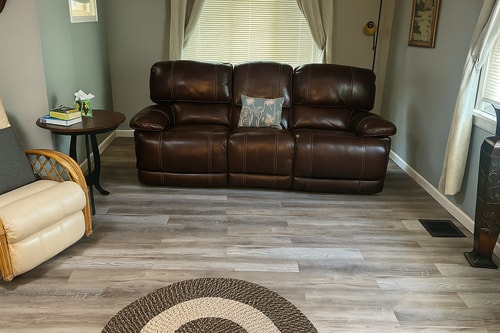 Mercer Lakefront 3BR | Workspace + Pets 3 Dwell