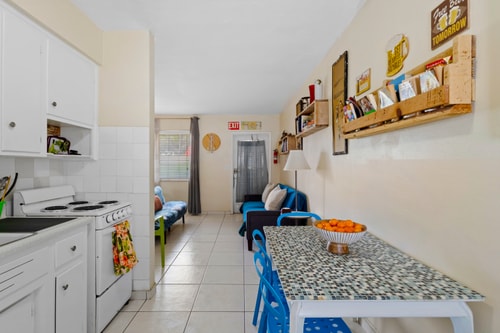 1BR Studio Parking, BBQ, Garden In Hollywood 2 Dwell