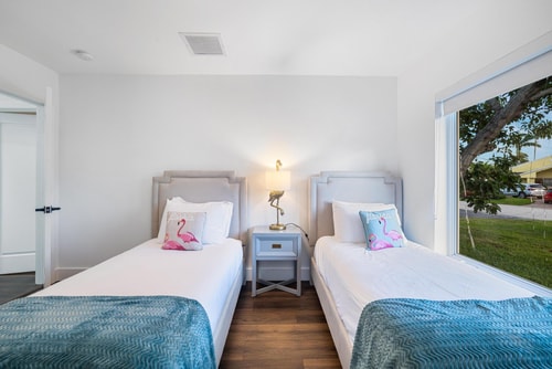 Fort Lauderdale | 4Bd Villa Waterfront Dock Pool 45 Dwell