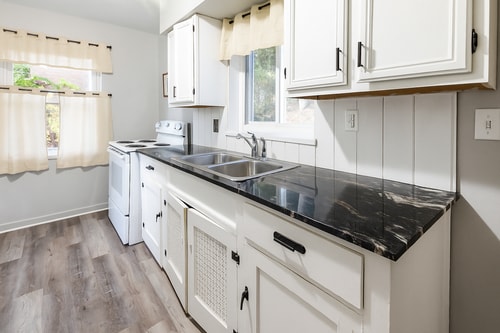 Quiet Pittsburgh 3BR | Parking, AC + Pets 7 Dwell