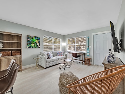 North Hollywood Beach 1BR | Walk to Ocean 13 Dwell