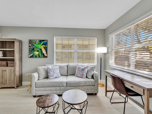 North Hollywood Beach 1BR | Walk to Ocean 8 Dwell