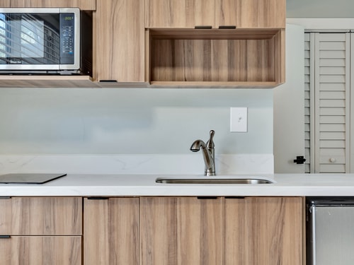 Beachside 1BR in Hollywood | Parking + WiFi 15 Dwell