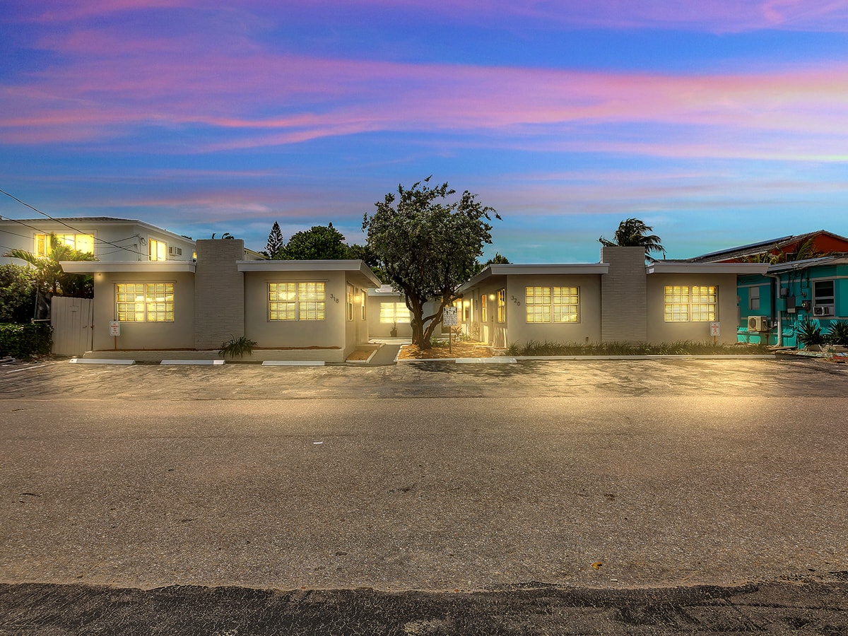 Beachside 1BR in Hollywood | Parking + WiFi Dwell