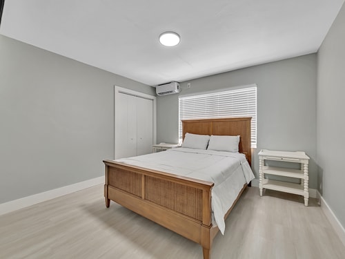 Dania Beach 1BR | Views + WiFi + Parking 9 Dwell