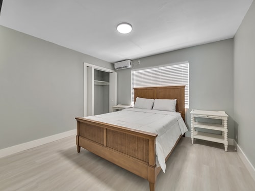 Dania Beach 1BR | Views + WiFi + Parking 12 Dwell