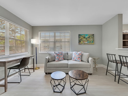 Hollywood Beach 1BR Getaway | WiFi + AC Dwell