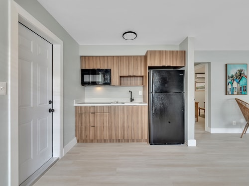 Hollywood Beach 1BR Getaway | WiFi + AC 22 Dwell