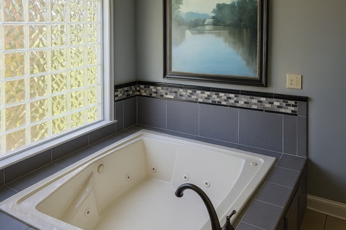 Lake Murray 4BR | Dock + Hot Tub, Gilbert 11 Dwell