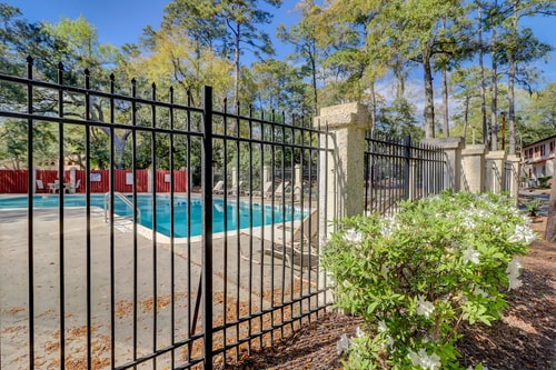 Hilton Head 2BR Townhome | Pool Access 21 Dwell