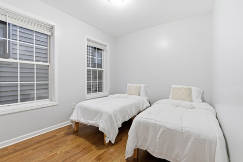 Cozy 2BR Apartment in Jersey City with Smart Lock 2 Dwell