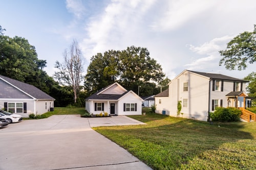 Uptown Charlotte 3BR | Hot Tub + Fire Pit 37 Dwell