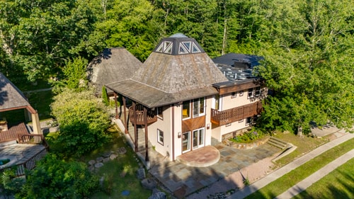 Charlestown Retreat | 2 Pools & Fire Pits 49 Dwell