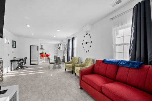 Charming 3-Bedroom Home in Southwest Detroit 2 Dwell