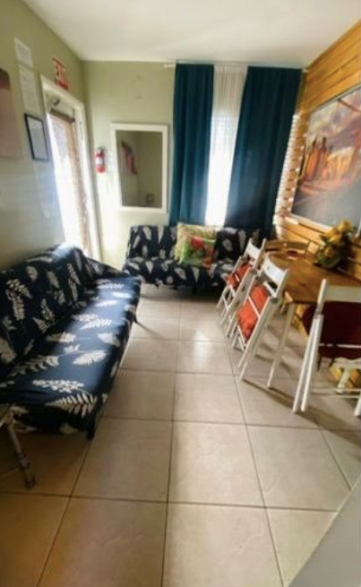Chic Hollywood Studio w/ BBQ Dwell