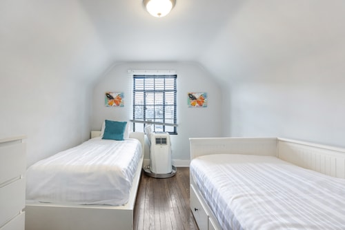 Stylish Detroit Stay | Close to City Highlights 19 Dwell