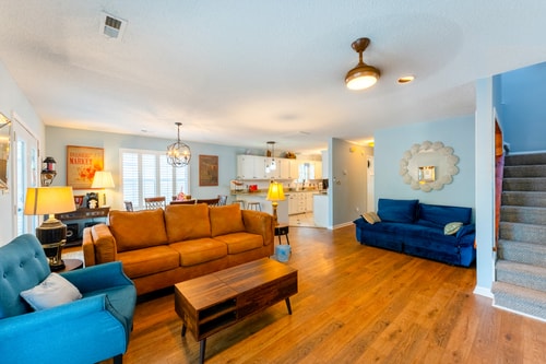 Charming 3-Bed Beach House with bathtub & BBQ Dwell