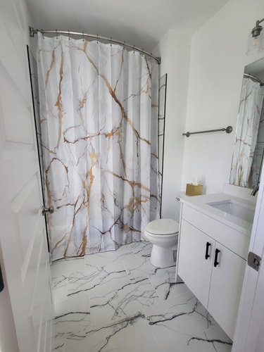 Pet-Friendly Townhouse with Free Parking in TN 25 Dwell