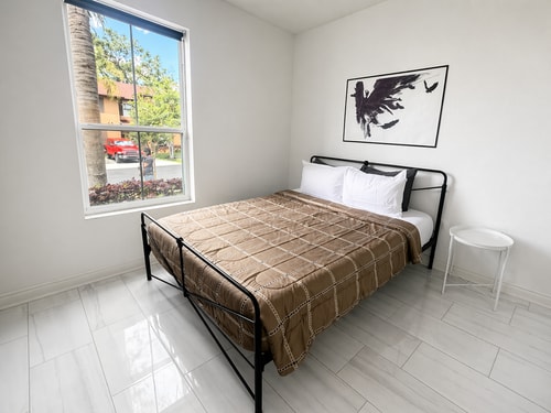 3BR Disney Getaway | Pool, Arcade & Tiki 21 Dwell
