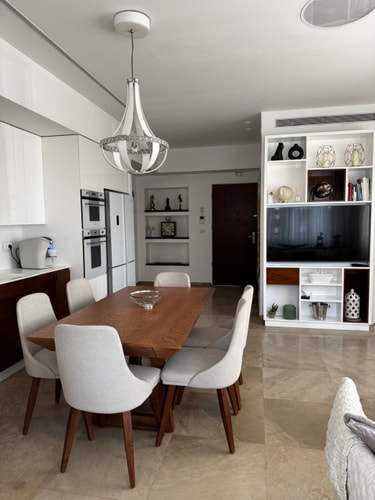 Beachfront 2BR/2BA Desing Suite on Tel-Aviv 6 Dwell