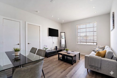 Walk to Beach & Ocean Drive | Pet-Friendly 4 Dwell