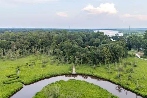 VA Riverfront 4BR | Dock + Kayaks + Games 59 Dwell