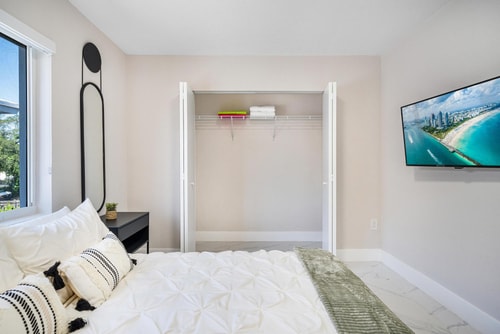 Miami 4BR Family Home | Patio + Parking 32 Dwell