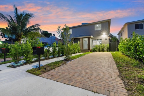 Miami 4BR Family Home | Patio + Parking 7 Dwell