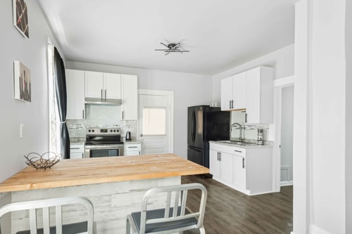 Detroit 3BR Retreat w/ Wi-Fi + Street Parking 8 Dwell